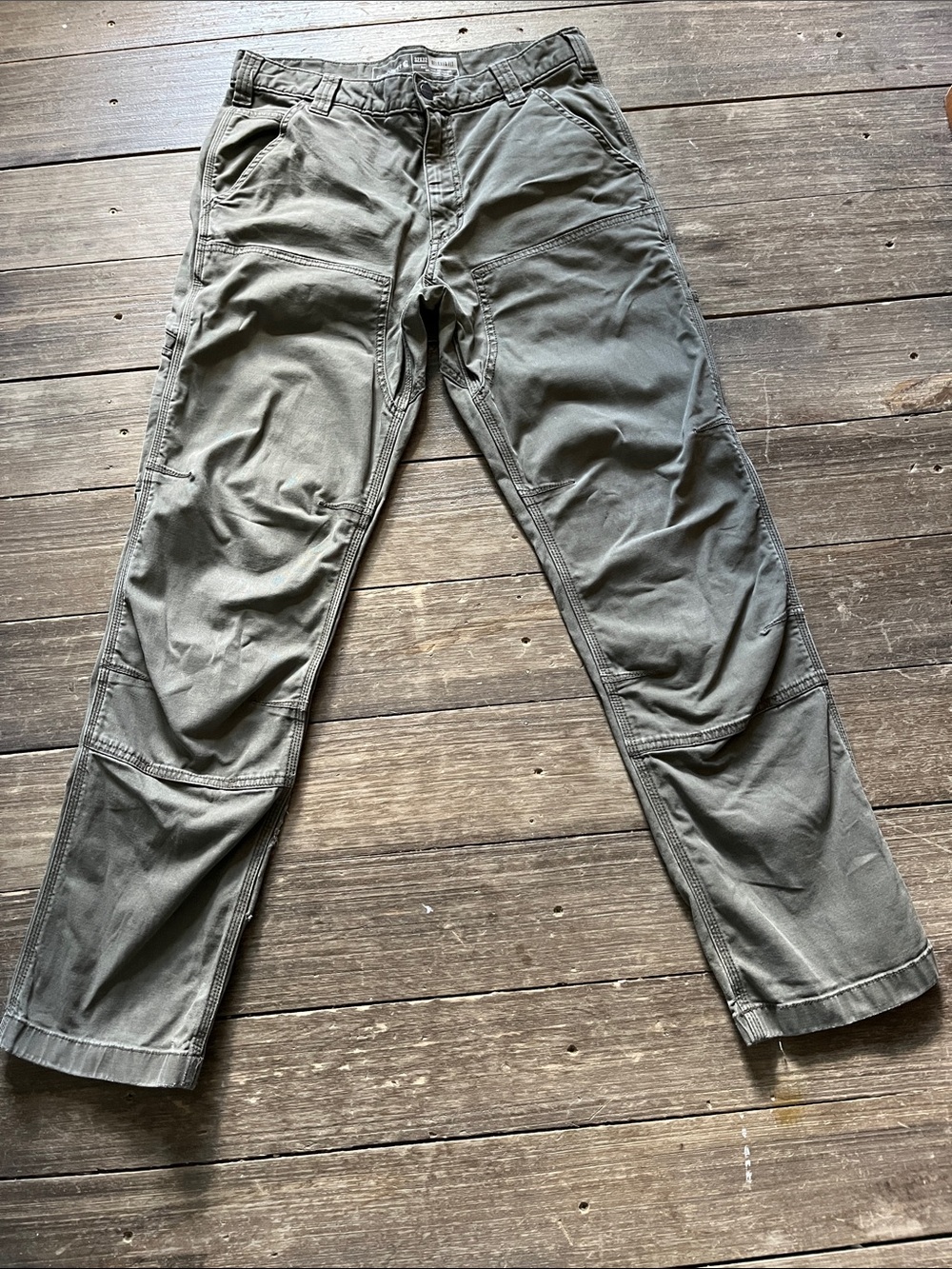 Carhartt Women’s Work Pants in Olive